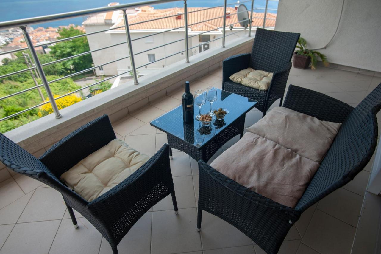 All Blue Apartment *